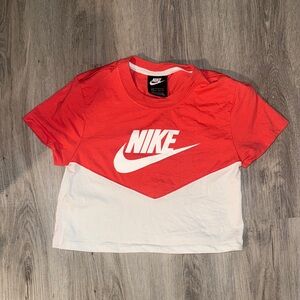 Nike Crop Top